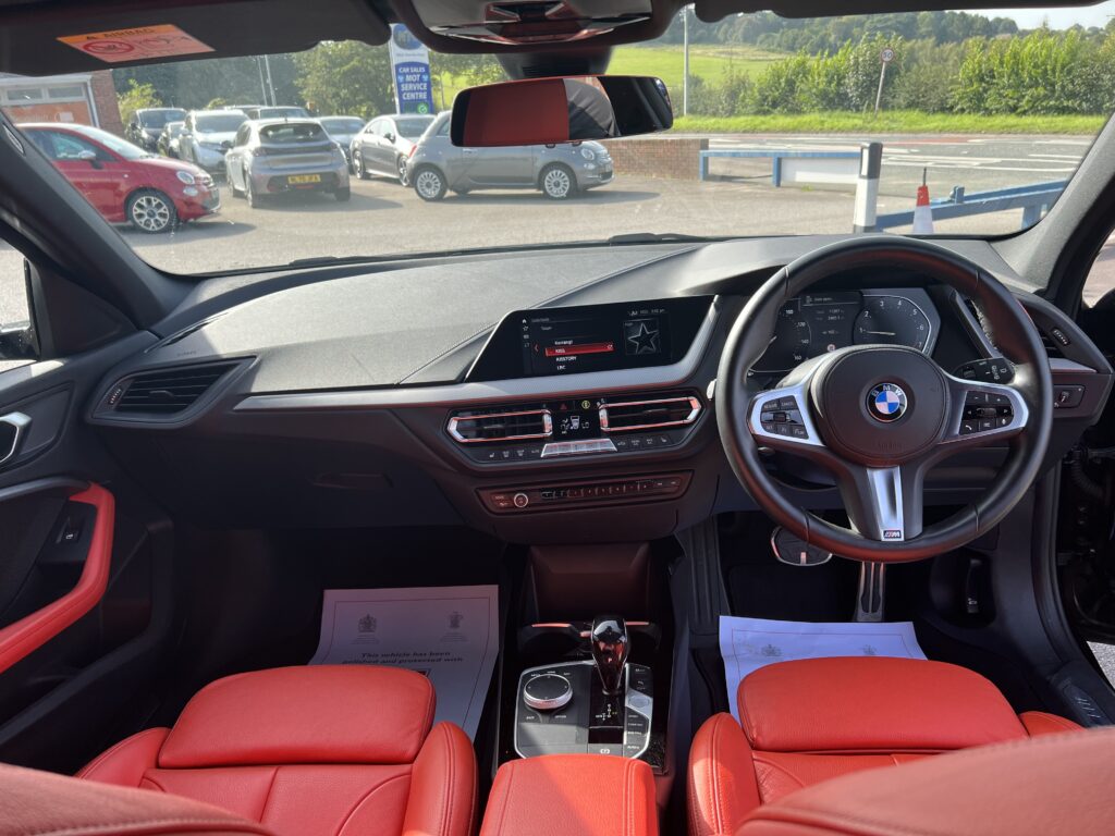 BMW 118 M SPORT AUTO