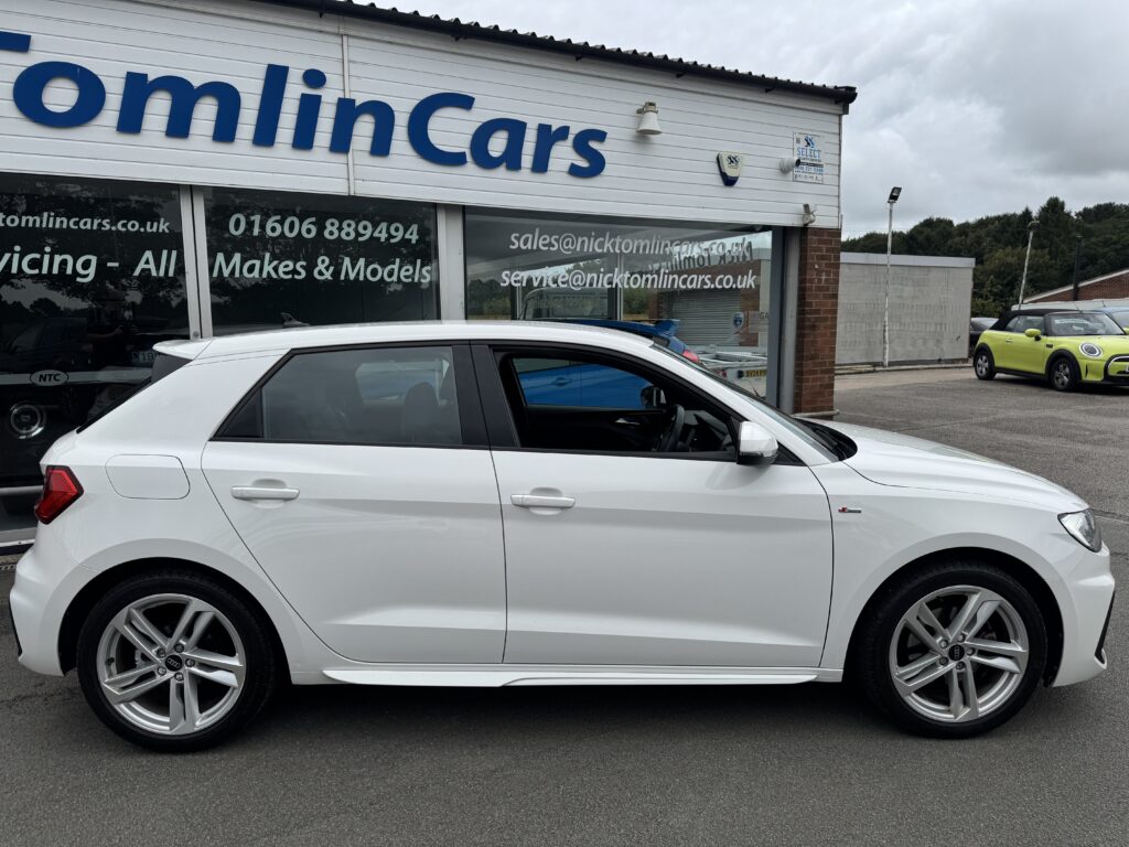 Audi A1 1.0 TFSI 30 S line Sportback S Tronic