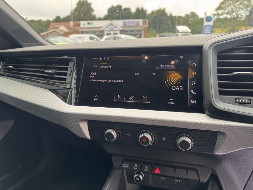 Audi A1 1.0 TFSI 30 S line Sportback S Tronic